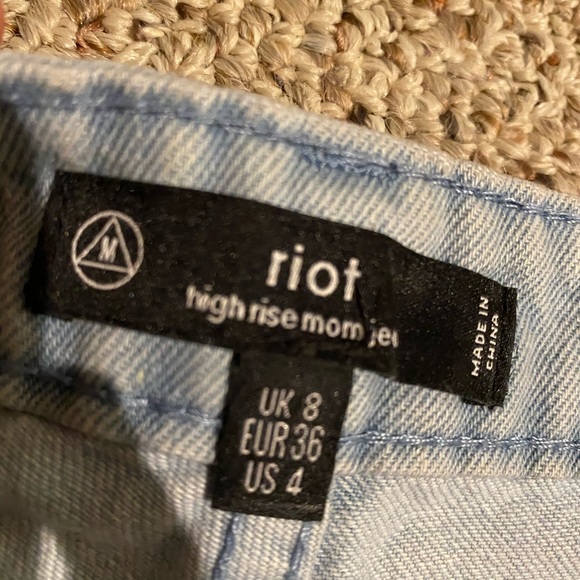 HIGH RISE MOM JEANS - Picture 6 of 7